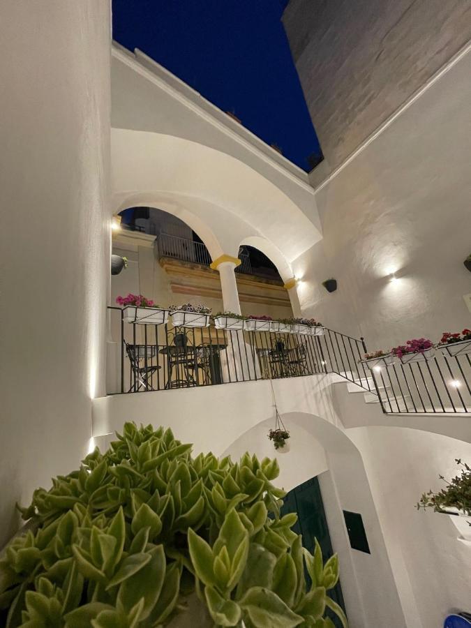 فندق Donna Grazia Relais غالّيبولي المظهر الخارجي الصورة