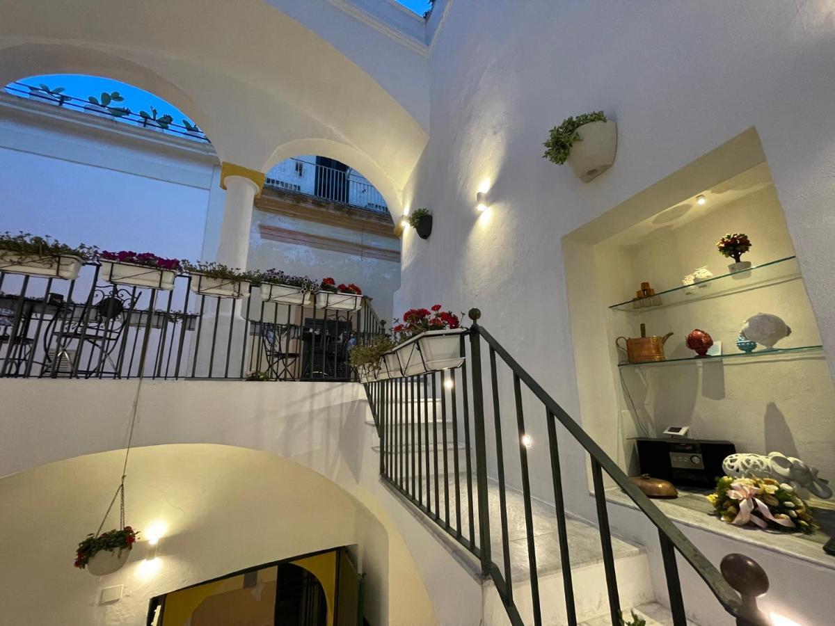 فندق Donna Grazia Relais غالّيبولي المظهر الخارجي الصورة